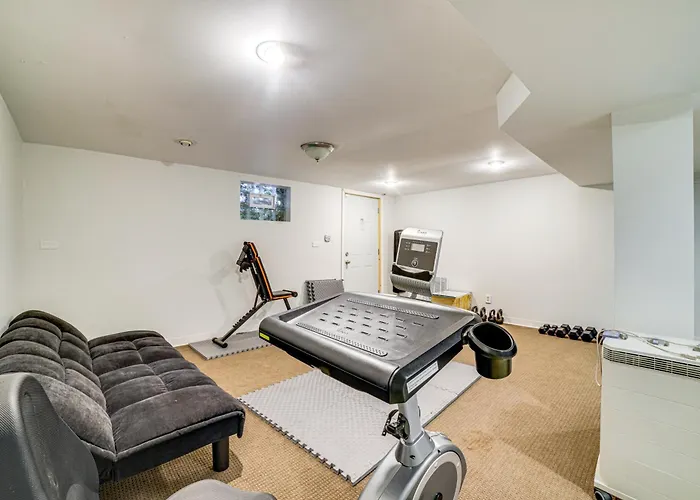Holiday home Pool, Gym & Basketball Court: Olympia Fields